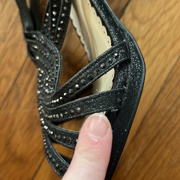 Dress sandals with heel | EUC - Picture 7 of 8